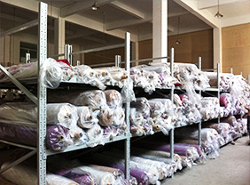 1571210761826841.jpg 家紡倉庫貨架2.jpg